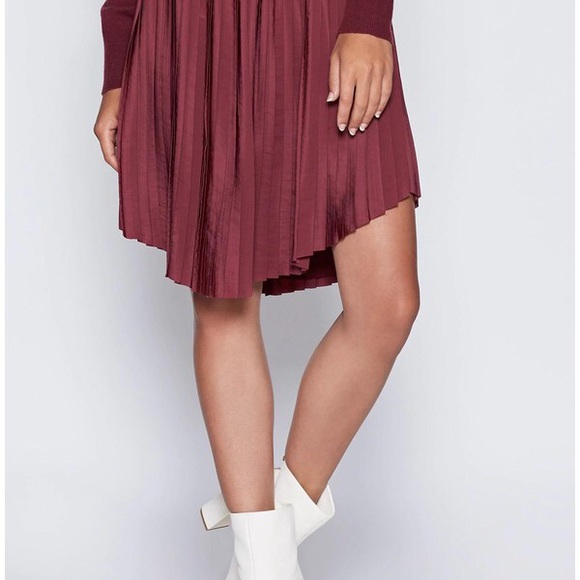 Joie Felicia Burgundy pleated skirt XS (0 or 00) - Picture 3 of 4